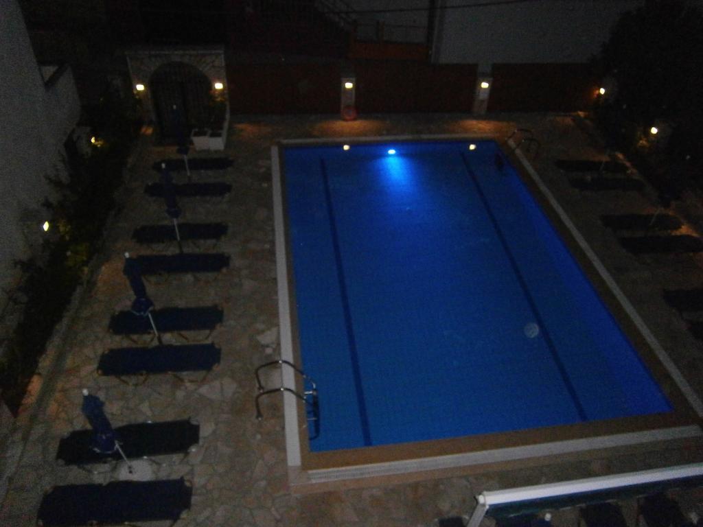 Petros Studios Poros  Exteriér fotografie
