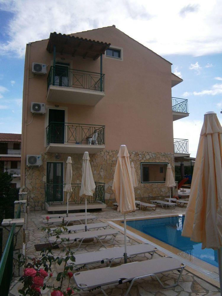 Petros Studios Poros  Exteriér fotografie