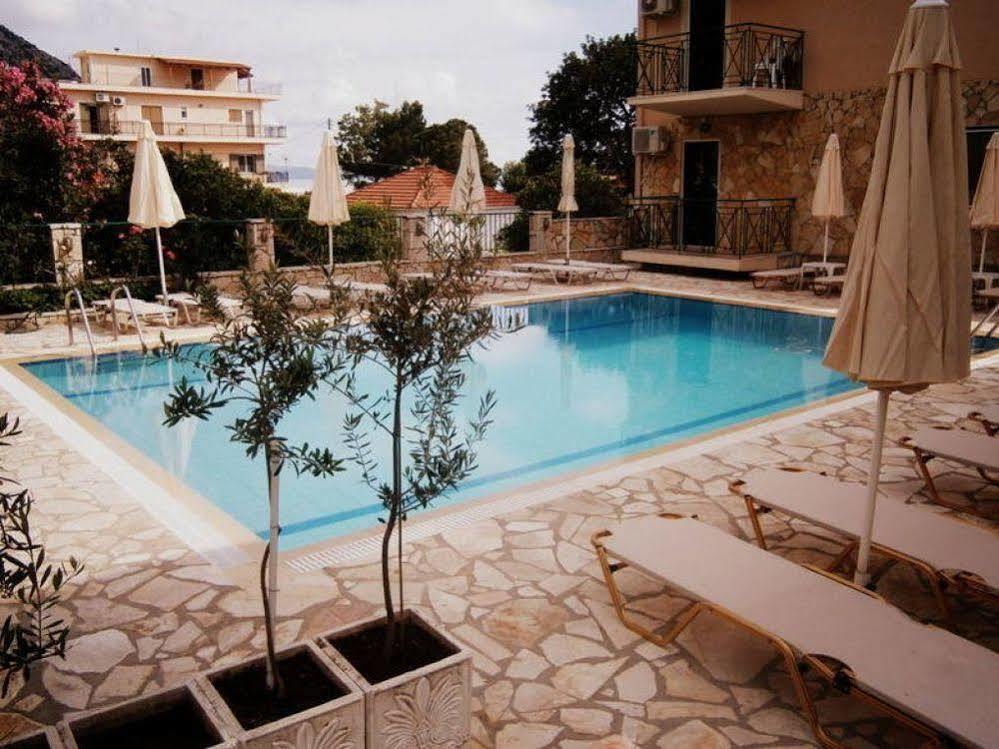 Petros Studios Poros  Exteriér fotografie